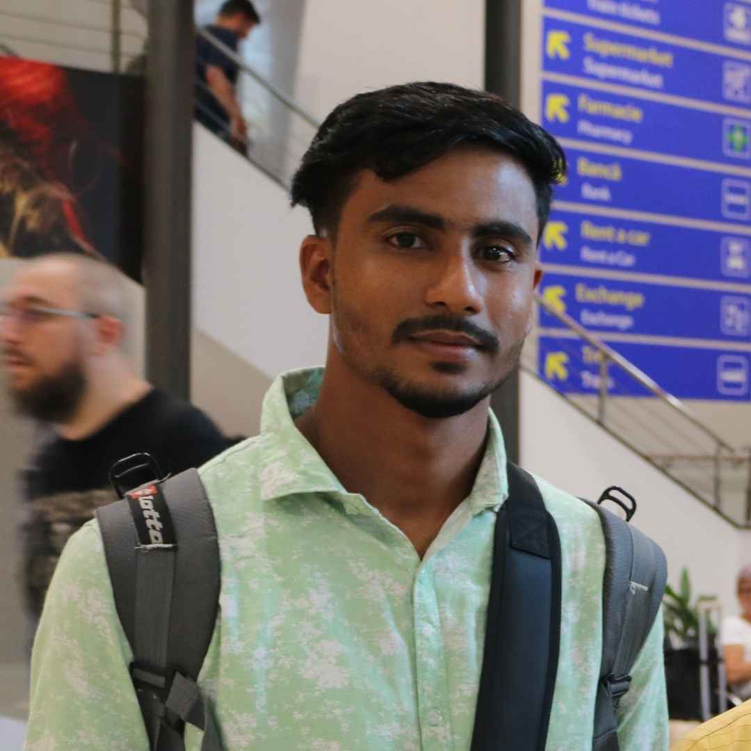 Maash M.